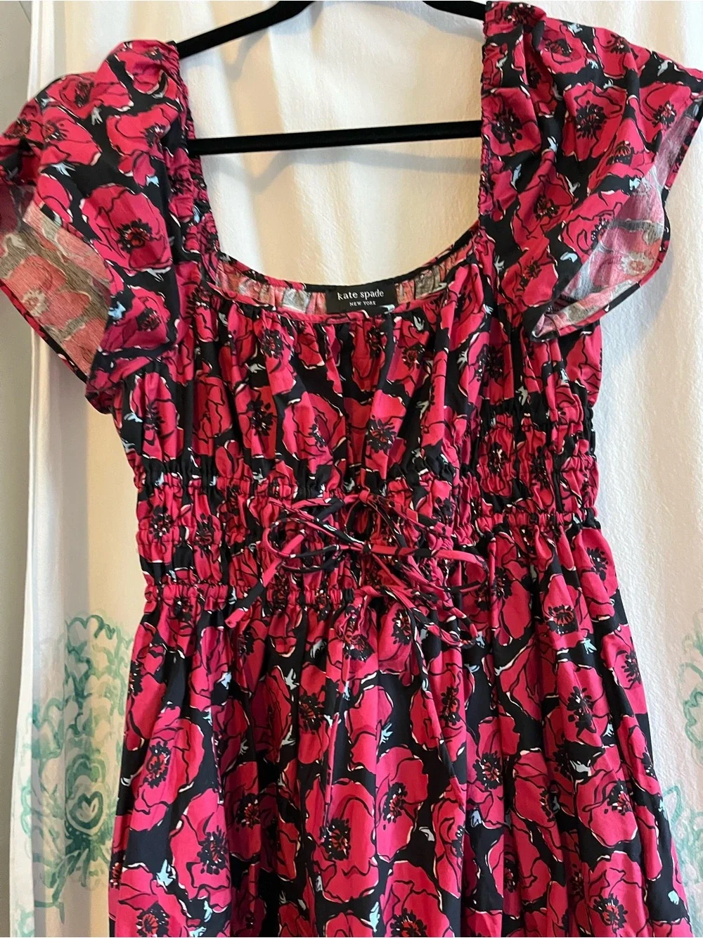 🌺🖤 **Kate Spade Poppy Toss Midi Dress – Bold, Feminine & Show-Stopping** 🖤🌺